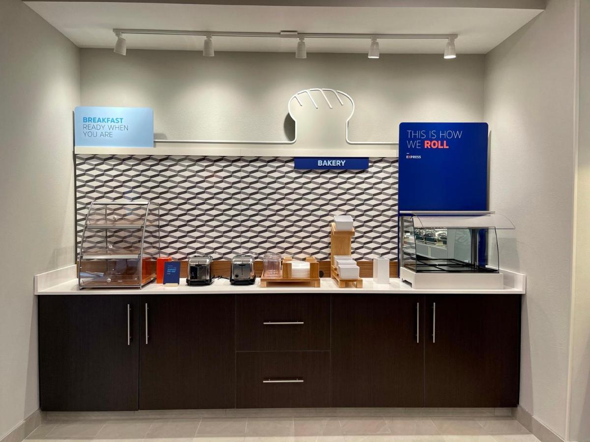 Holiday Inn Express & Suites - Ft. Smith - Airport By Ihg Форт-Сміт Екстер'єр фото