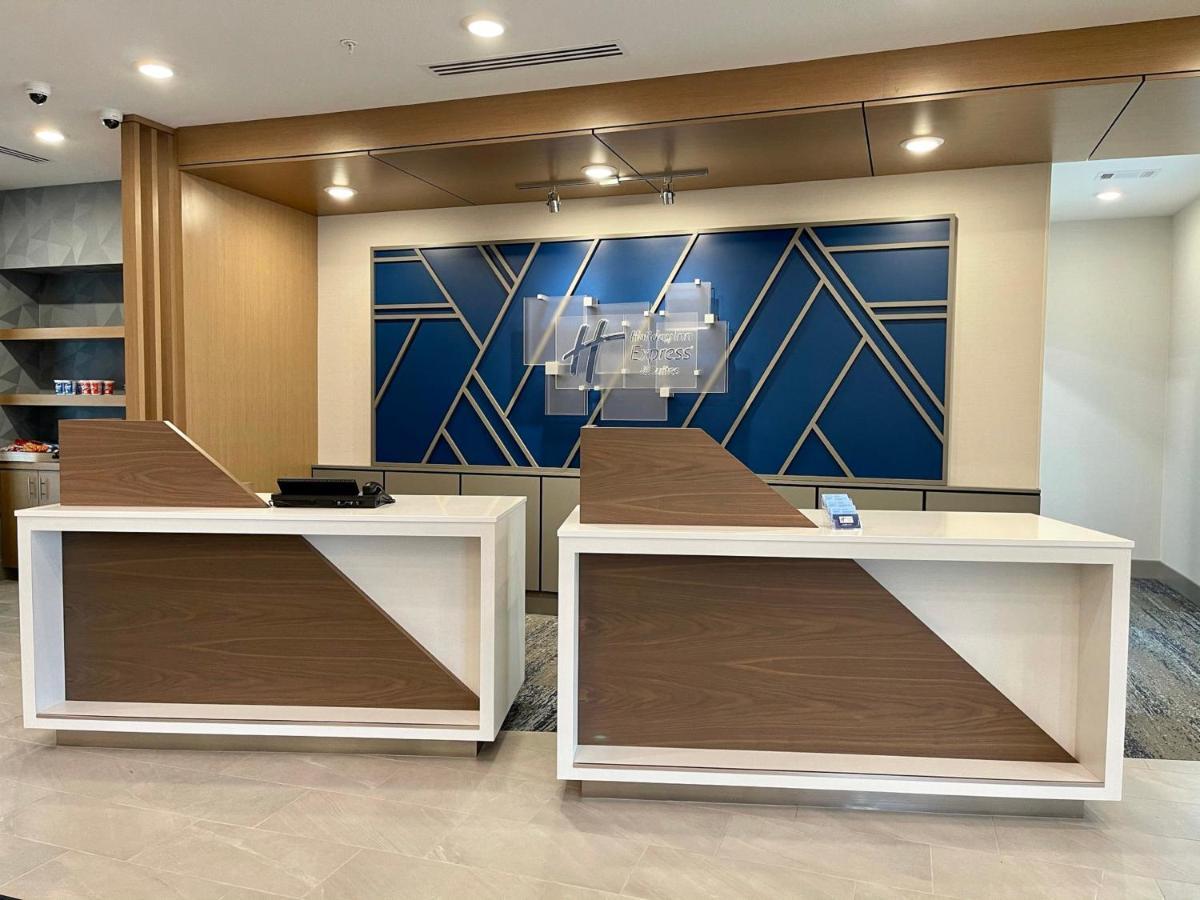 Holiday Inn Express & Suites - Ft. Smith - Airport By Ihg Форт-Сміт Екстер'єр фото