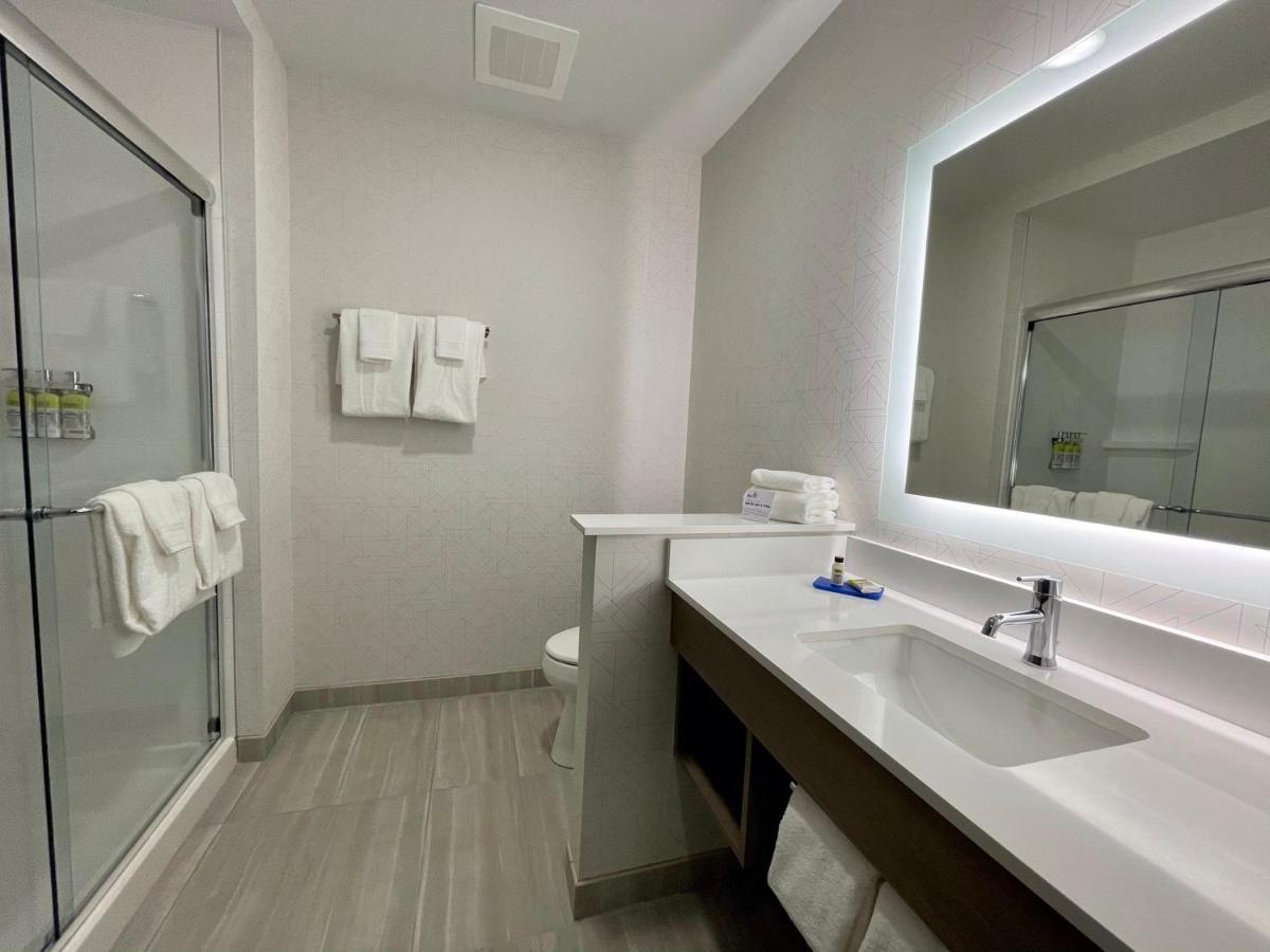 Holiday Inn Express & Suites - Ft. Smith - Airport By Ihg Форт-Сміт Екстер'єр фото