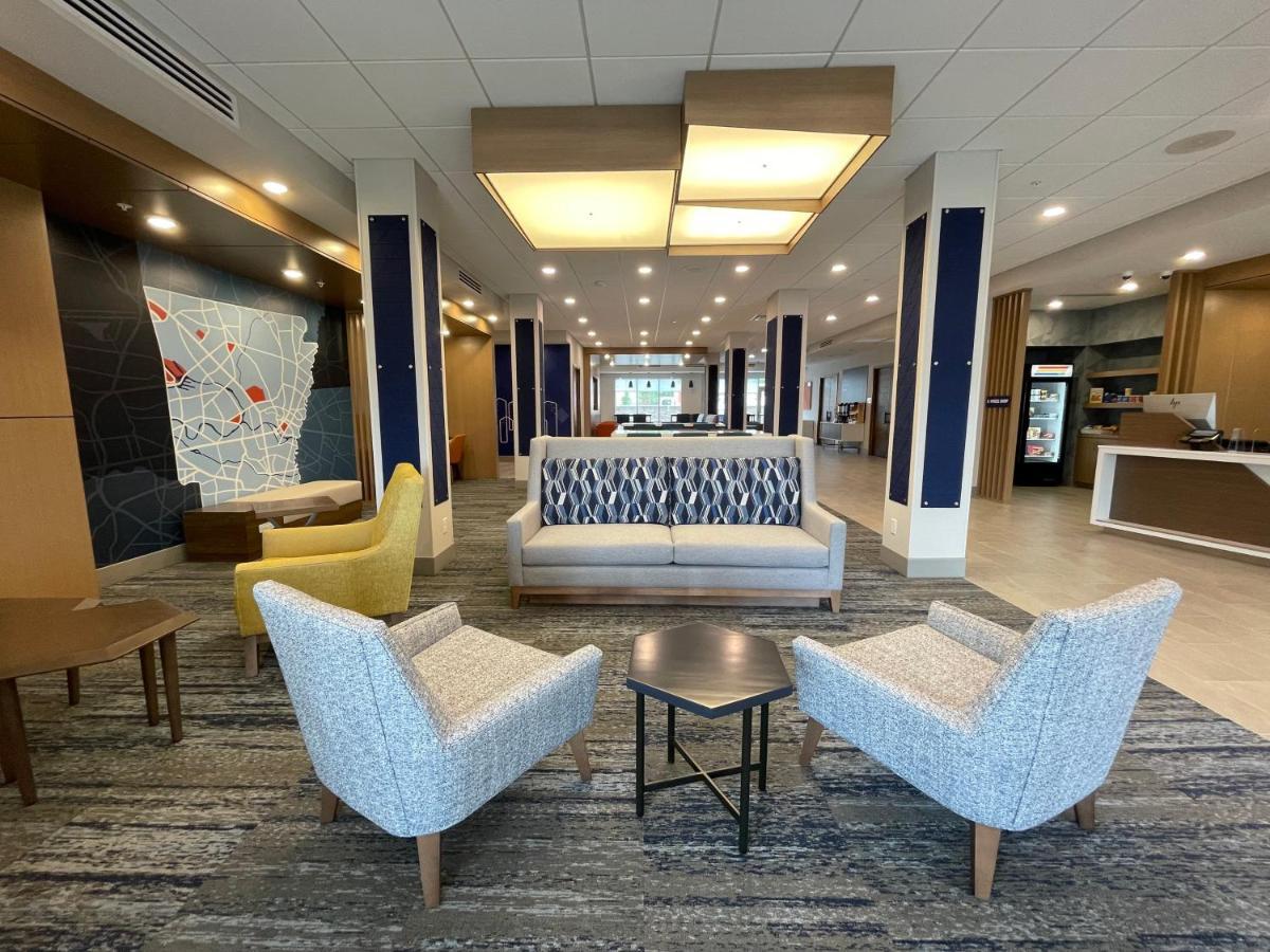 Holiday Inn Express & Suites - Ft. Smith - Airport By Ihg Форт-Сміт Екстер'єр фото