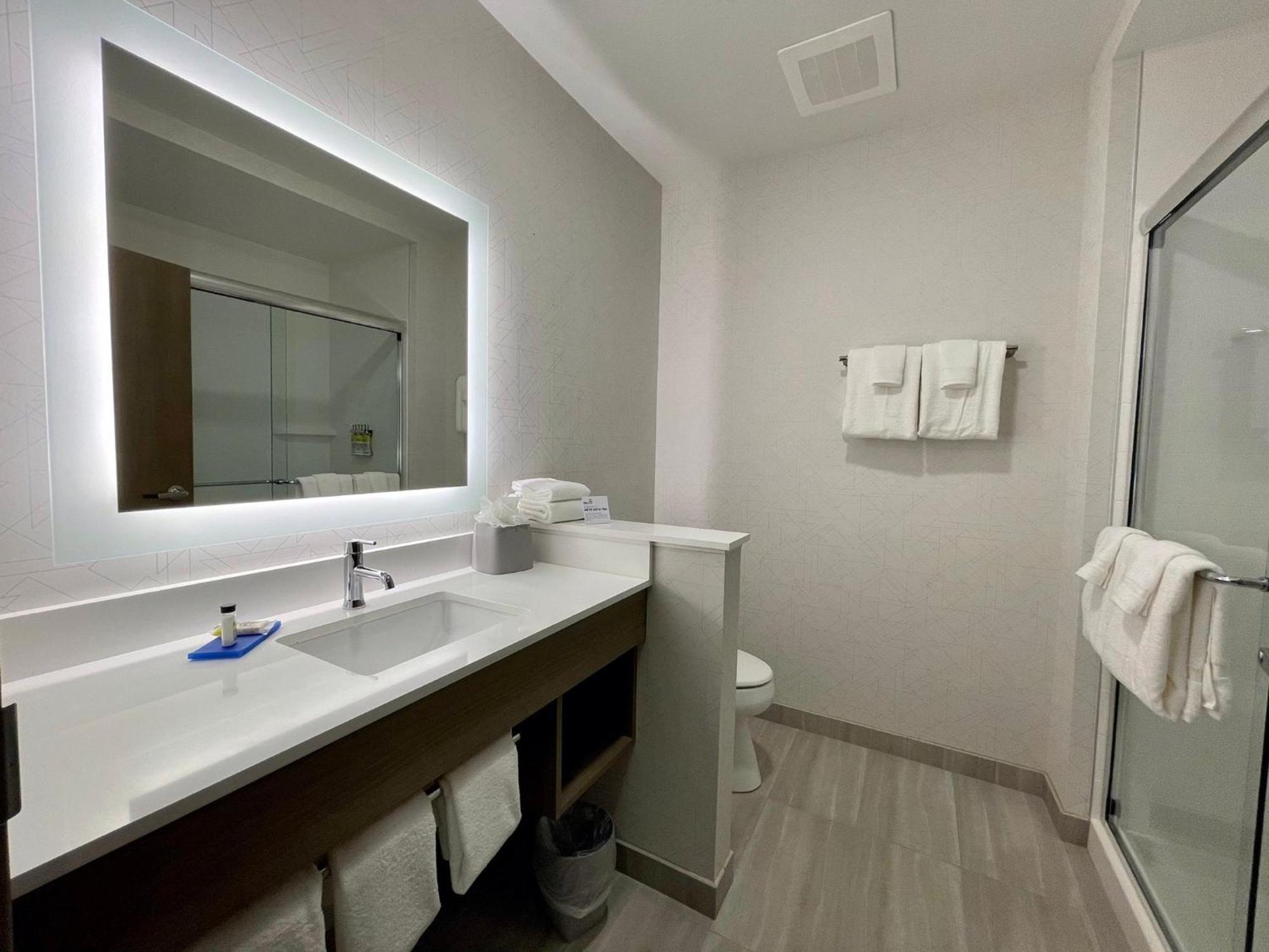 Holiday Inn Express & Suites - Ft. Smith - Airport By Ihg Форт-Сміт Екстер'єр фото
